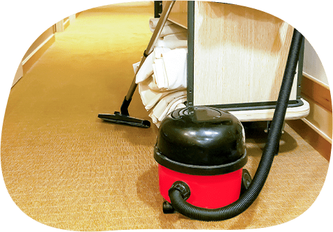 社会の現場で働く力を磨く外部就労プログラム