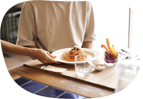 お客様とふれあいながら成長できるカフェのお仕事